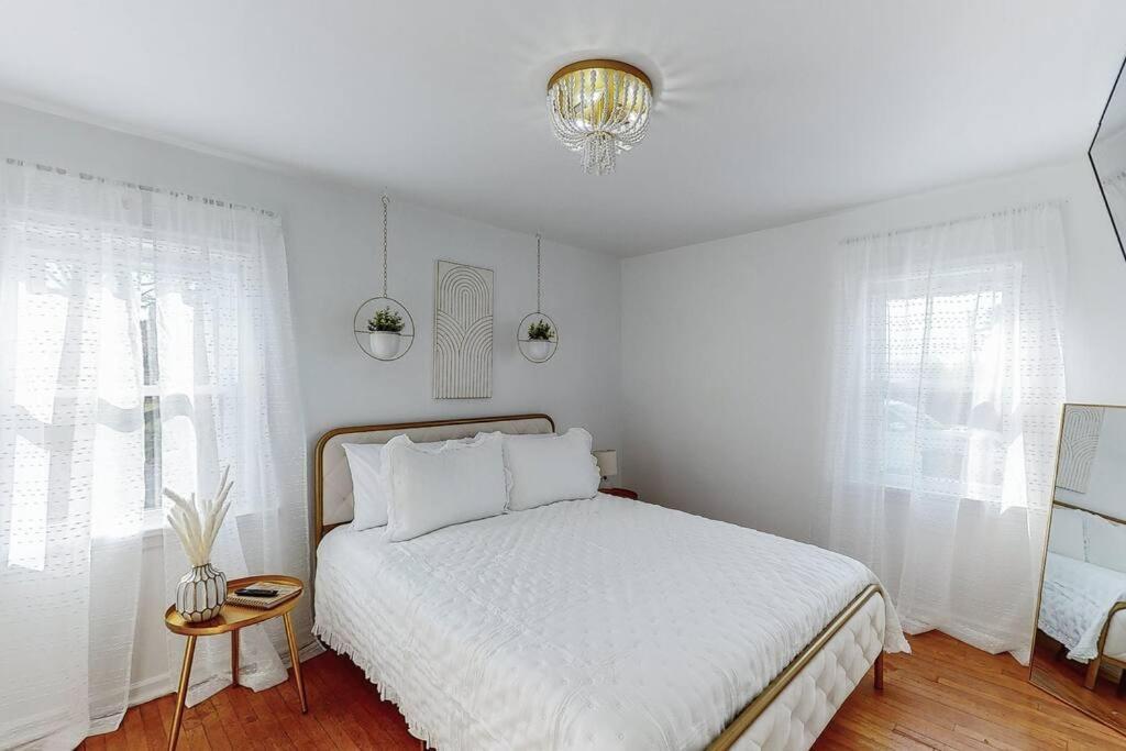 End Zone Escape-Light And Bright Hof Village Home Canton Exterior foto